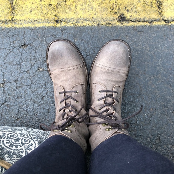 Meet your Posher, Sheryl - Picture 1 of 8